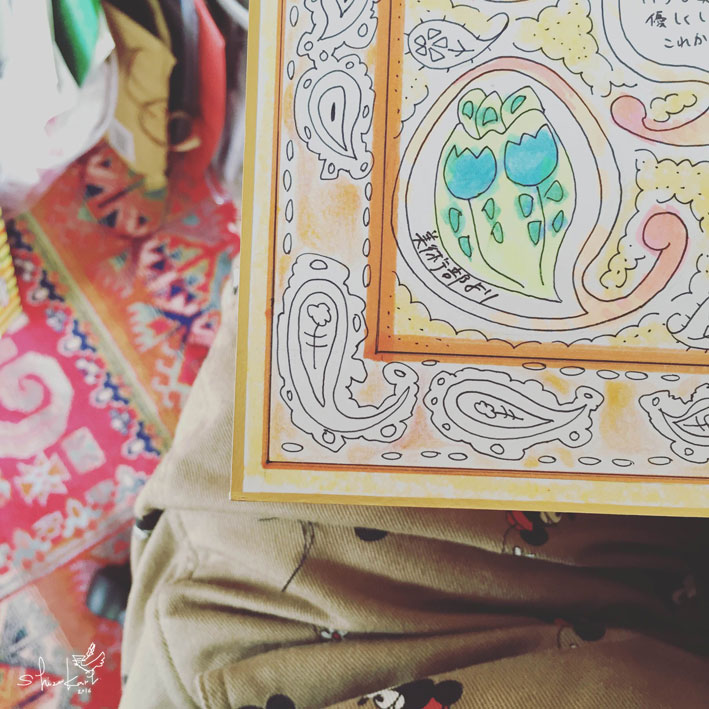 ぬくもりのかんじる手描き装飾